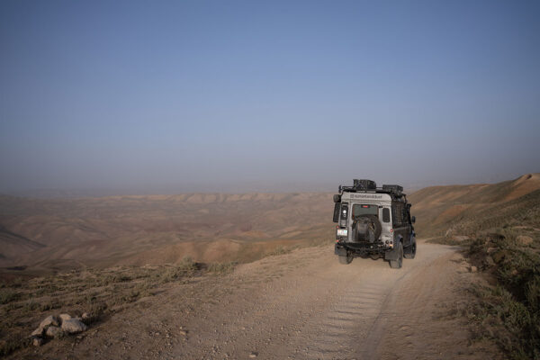overlanding-afghanistan-landrover-defender-14 somewhere in the mountains of Afghanistan