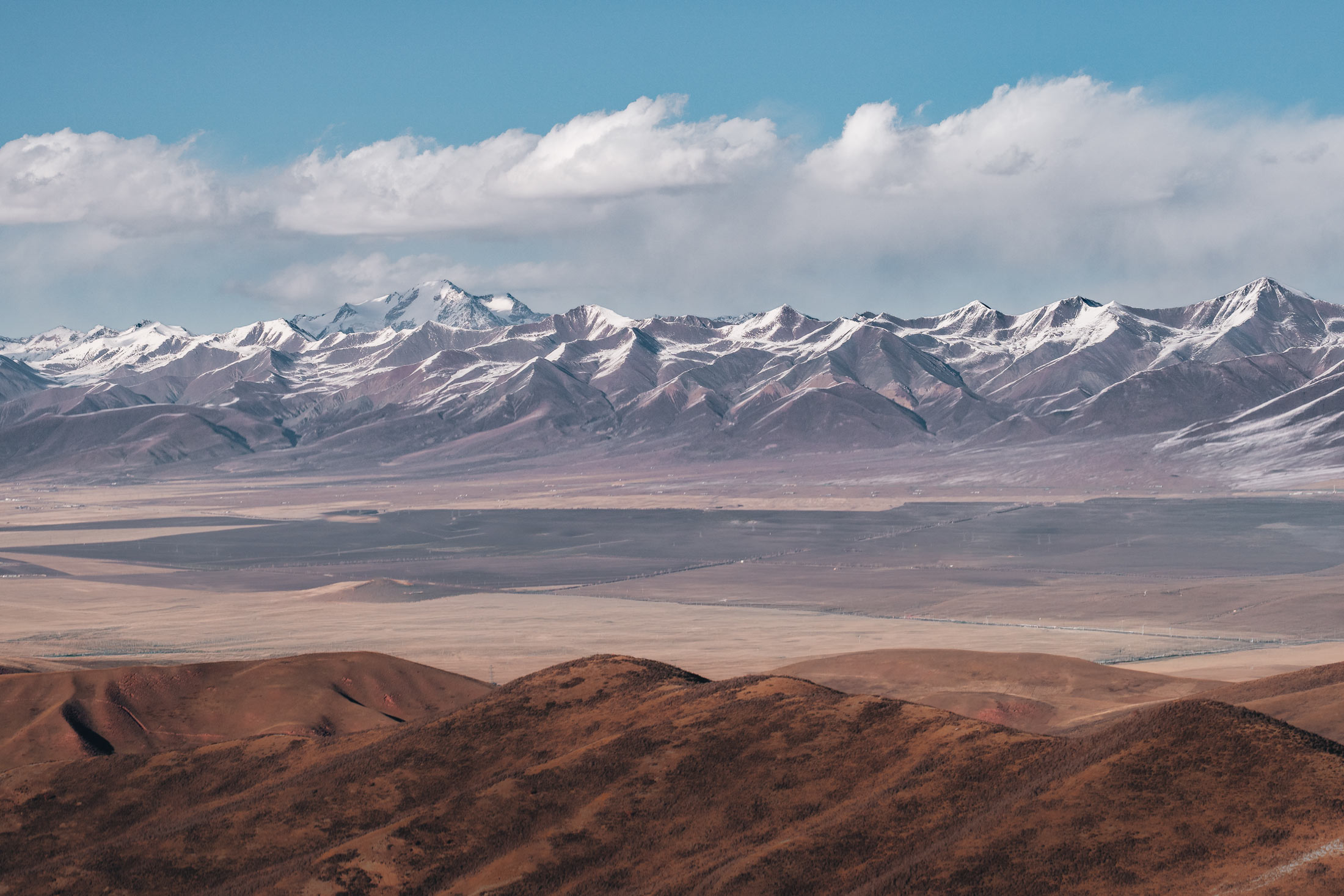 mountains and vast landscapes of tibet
