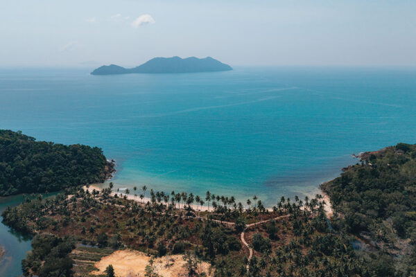 overlanding-thailand-koh-chang-landrover-defender-2 overlanding-thailand-koh-chang-landrover-defender-2